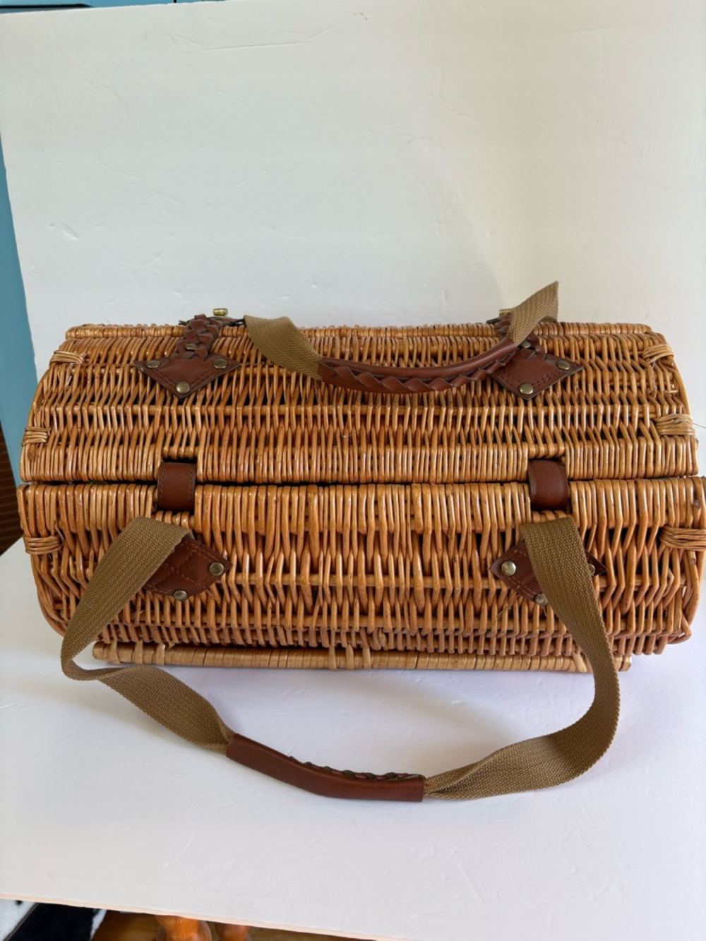 Brand new Picnic Time Verona Wine & Cheese Picnic Basket